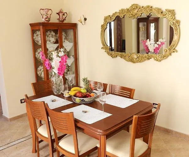 Classical Archontiko D&m Villa *