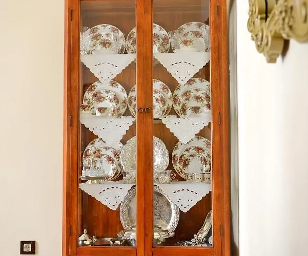 Classical Archontiko D&m *